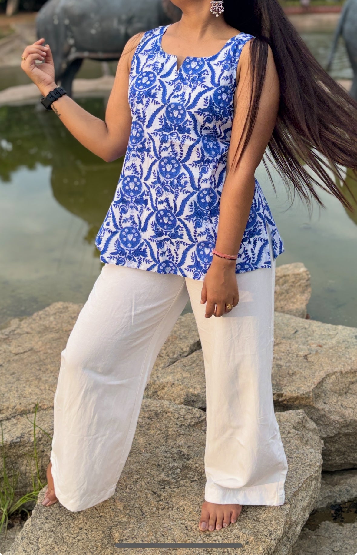 Aarvi Aura